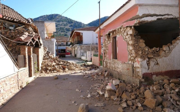 Σεισμός στη Θεσσαλία: Ξεκινούν εκτεταμένοι έλεγχοι στα κτίρια των περιοχών που επλήγησαν 