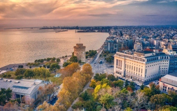 Θεσσαλονίκη: Στο χείλος του γκρεμού τα τουριστικά γραφεία