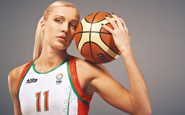 Συγκλονίζει η Λεουτσάνκα: "Οι γυναίκες έγιναν σύμβολα στη Λευκορωσία" (βίντεο)