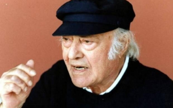  Οδυσσέας Ελύτης: Η σύντροφός του Ιουλίτα Ηλιοπούλου διαβάζει ένα απόσπασμα από έργο του (Bίντεο)