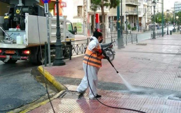 Κίνδυνος να “βυθιστεί” στα σκουπίδια η Θεσσαλονίκη με τις απολύσεις των συμβασιούχων