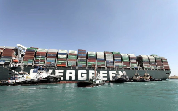 Αίγυπτος: Ικανοποίηση του πρόεδρου Σίσι για την αποκόλληση του Ever Given