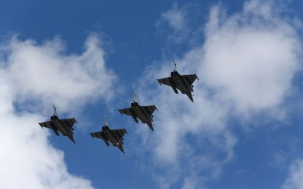 Νέα παραβίαση του εναέριου χώρου από τουρκικά μαχητικά