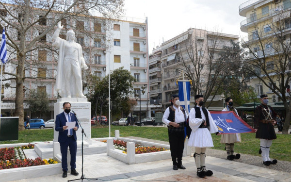 Σέρρες: Υψώθηκε το λάβαρο του Εμμανουήλ Παπά, 200 χρόνια μετά