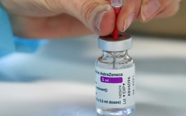 AstraZeneca-Johnson&Johnson: Γερμανοί επιστήμονες ανακάλυψαν τι φταίει για τις θρομβώσεις