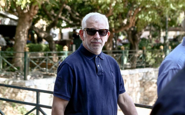 Δίκη Π. Φιλιππίδη: Για την... φιλάνθρωπη πλευρά του κατέθεσε πρώην συνεργάτιδά του