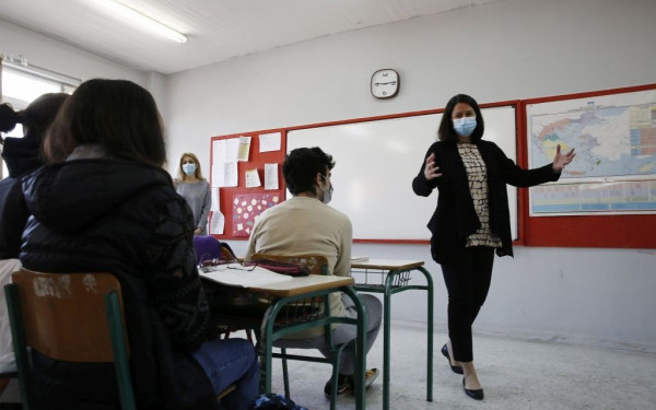 Ν. Κεραμέως: Ανοίγουν κανονικά τη Δευτέρα τα σχολεία - Τι ισχύει με μάσκες και απουσίες λόγω γρίπης