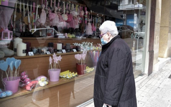 Ανεβάζει ρολά το λιανεμπόριο: Πώς θα λειτουργούν από σήμερα τα καταστήματα - Δεν ανοίγουν σε Θεσσαλονίκη, Αχαΐα και Κοζάνη