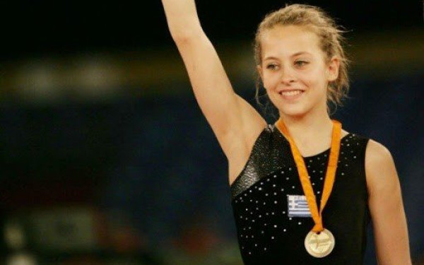 Στεφανί Μπισμπίκου: Σοκαριστικά τα όσα καταγγέλλει η πρωταθλήτρια ενόργανης γυμναστικής (βίντεο)