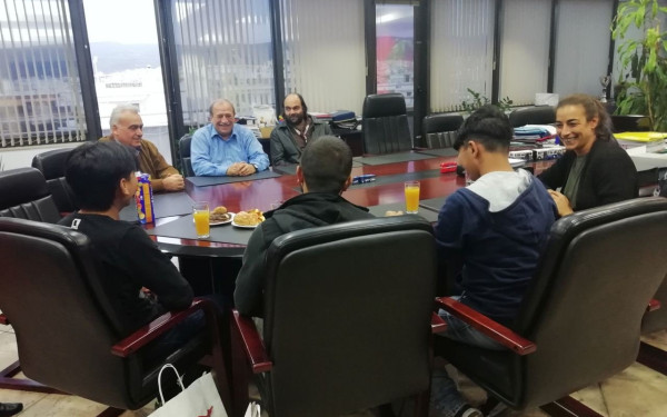 Συνάντηση συγγνώμης της διοίκησης του ΟΑΣΘ με τα τρία προσφυγόπουλα