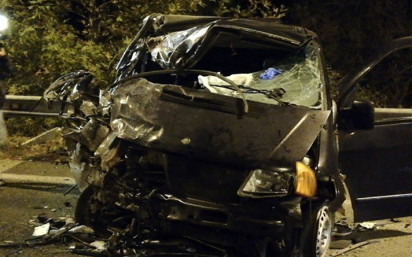 Φρικτό τροχαίο στη Βέροια: 53χρονος σκοτώθηκε πέφτοντας σε χαράδρα