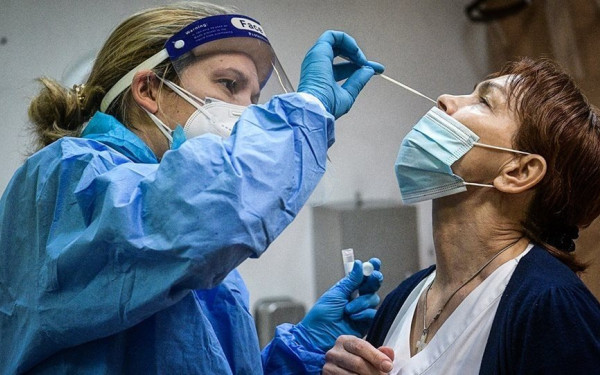 Σε 188 σημεία της χώρας αύριο δωρεάν rapid test COVID-19