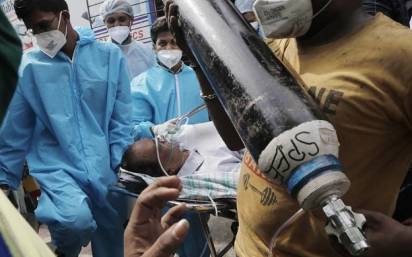 Η Γερμανία στέλνει οξυγόνο και ιατρική βοήθεια στην Ινδία