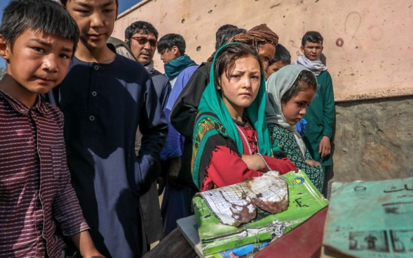 Χωρίς τέλος ο εφιάλτης στο Αφγανιστάν: Ναρκώνουν τα πεινασμένα παιδιά για να κοιμηθούν