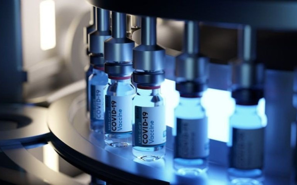 Η Κομισιόν υπέγραψε την τρίτη σύμβαση με BioNTech - Pfizer για 1,8 δισ. δόσεων εμβολίων