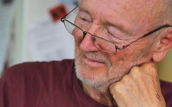 Η Βρετανία αποχαιρετά τον σύγχρονο Ουίλιαμ Σαίξπηρ