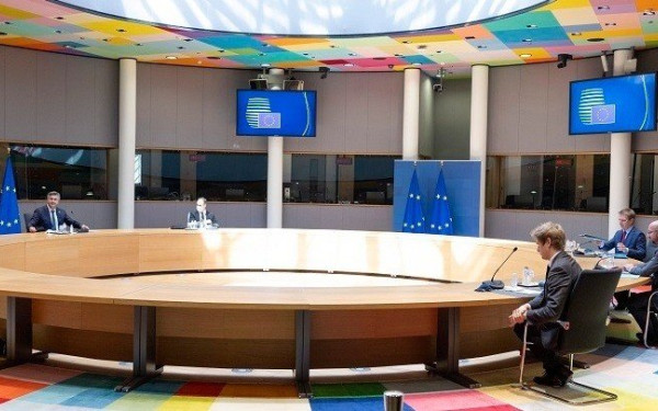 Αεροπορικό αποκλεισμό της Λευκορωσίας εξετάζει η ΕΕ