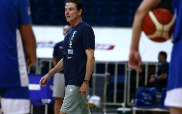 Μπάσκετ: "Έκοψε" άλλους τέσσερις ο Πιτίνο