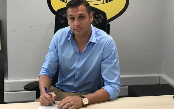 Άρης: Ανανέωσε ο Δεληζήσης