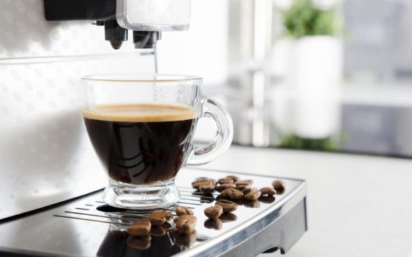 Εστίαση: Οι αλλαγές στον ΦΠΑ για καφέ και ροφήματα με παραδείγματα