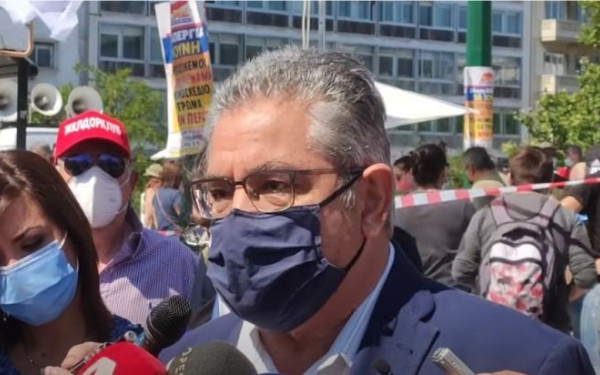 Κουτσούμπας στην απεργιακή συγκέντρωση: Η πλειοψηφία του λαού μας θα αφήσει στα χαρτιά αυτό το νομοσχέδιο - έκτρωμα του "Χατζηθάφτη"