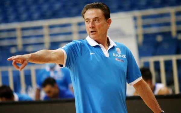 Πιτίνο: "Ηγέτες μας οι Σλούκας και Καλάθης"