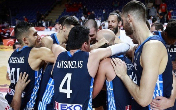 Μπάσκετ: Ξημερώματα Κυριακής (4/7) ο ημιτελικός της εθνικής με Τουρκία