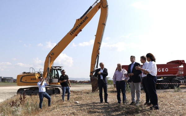 Αρχίζει από το Καλοχώρι η “μεταμόρφωση” του δυτικού παράκτιου μετώπου της πόλης