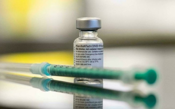 Βρετανία: Δύο δόσεις των εμβολίων Pfizer και AstraZeneca είναι αποτελεσματικές κατά του παραλλαγμένου στελέχους Δέλτα