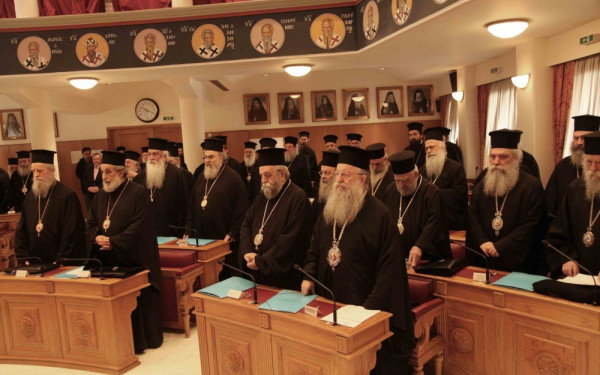 Η Ιερά Σύνοδος του Πατριαρχείου αποδέχθηκε τις παραιτήσεις δύο κληρικών