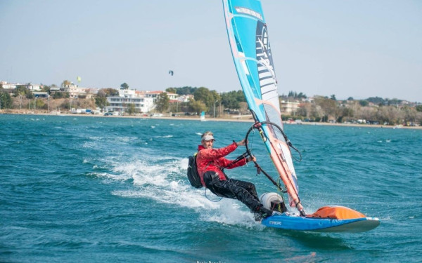 Ο Τζόναθαν συνεχίζει το ταξίδι του
