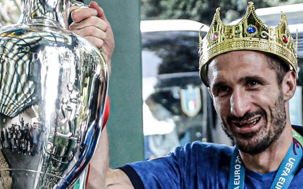 Ιταλία: Ο Κιελίνι αφιέρωσε την κατάκτηση του EURO στους γιατρούς και τους νοσηλευτές