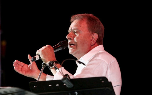 Θεσσαλονίκη: Συναυλία του Μανώλη Μητσιά αφιερωμένη στον Μίκη Θεοδωράκη με ελεύθερη είσοδο