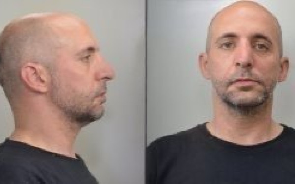 Στη δημοσιότητα τα στοιχεία του 29χρονου αστυνομικού που κατηγορείται ότι κακοποιούσε και εξέδιδε 19χρονη