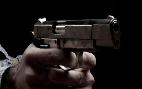 Επιτέθηκαν με όπλο και ρόπαλο σε οικογένεια που λειτουργεί μίνι μάρκετ στα Χανιά