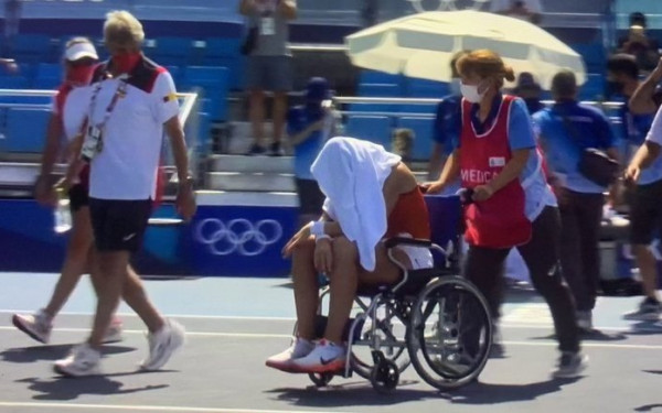 Τένις: Απάνθρωπες συνθήκες λόγω ζέστης και υγρασίας - Αθλητές φτάνουν στα όρια της λιποθυμίας (βίντεο)