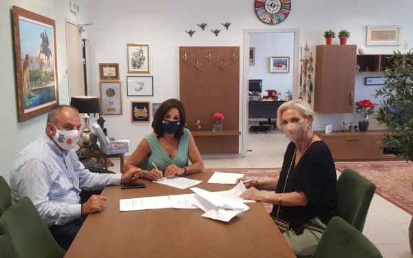 Η περιφέρεια ενισχύει το αντικαρκινικό νοσοκομείο “Θεαγένειο”