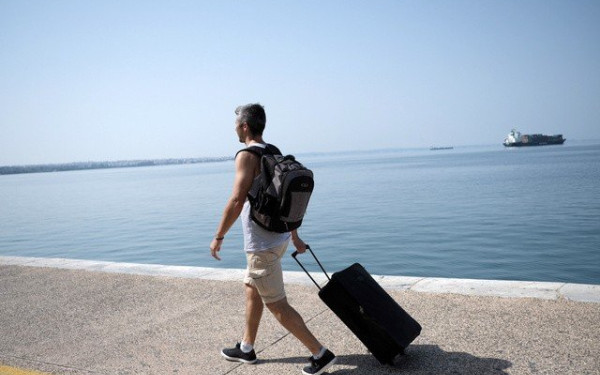 Οι εννέα... φυλές των τουριστών που επισκέπτονται τη Θεσσαλονίκη (βίντεο)