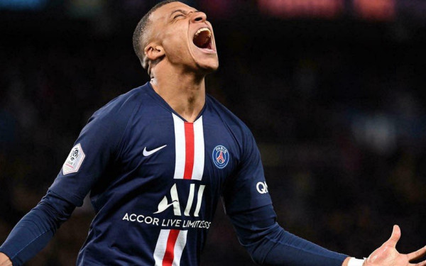 Γαλλία: Η Παρί κάνει τρέλες για να κρατήσει τον Μπαπέ