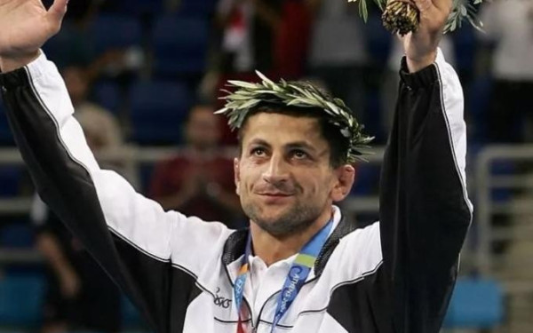 Χρυσός Ολυμπιονίκης του τζούντο κατηγορείται για τη δολοφονία τριών ανθρώπων