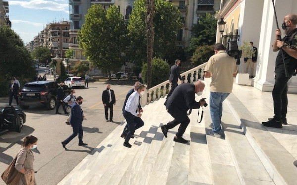 Μητσοτάκης από τη Θεσσαλονίκη: Όλα υπό έλεγχο στα νοσοκομεία