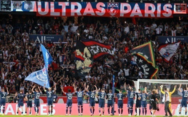 Ο κορονοϊός,  οι απώλειες από τα άδεια γήπεδα και η επιστροφή των φιλάθλων 