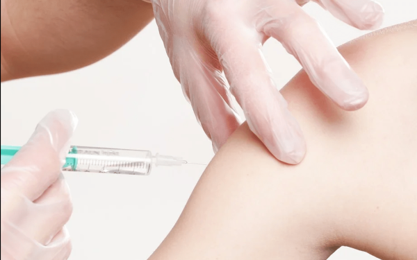 Σουηδία: Μέσα στο φθινόπωρο ο εμβολιασμός για τα παιδιά 12-15 ετών