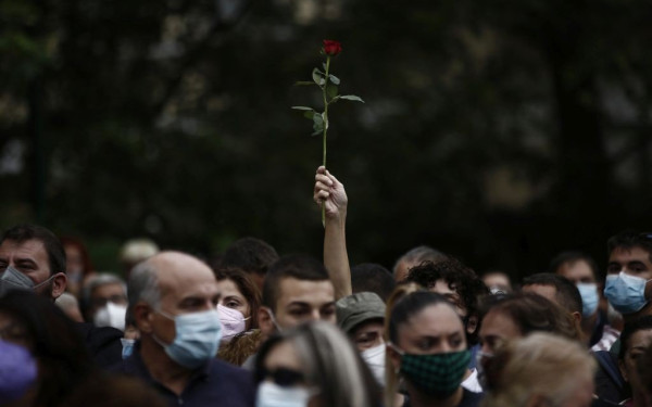 Σε κλίμα συγκίνησης η τελετή αποχαιρετισμού του Μ. Θεοδωράκη (βίντεο)