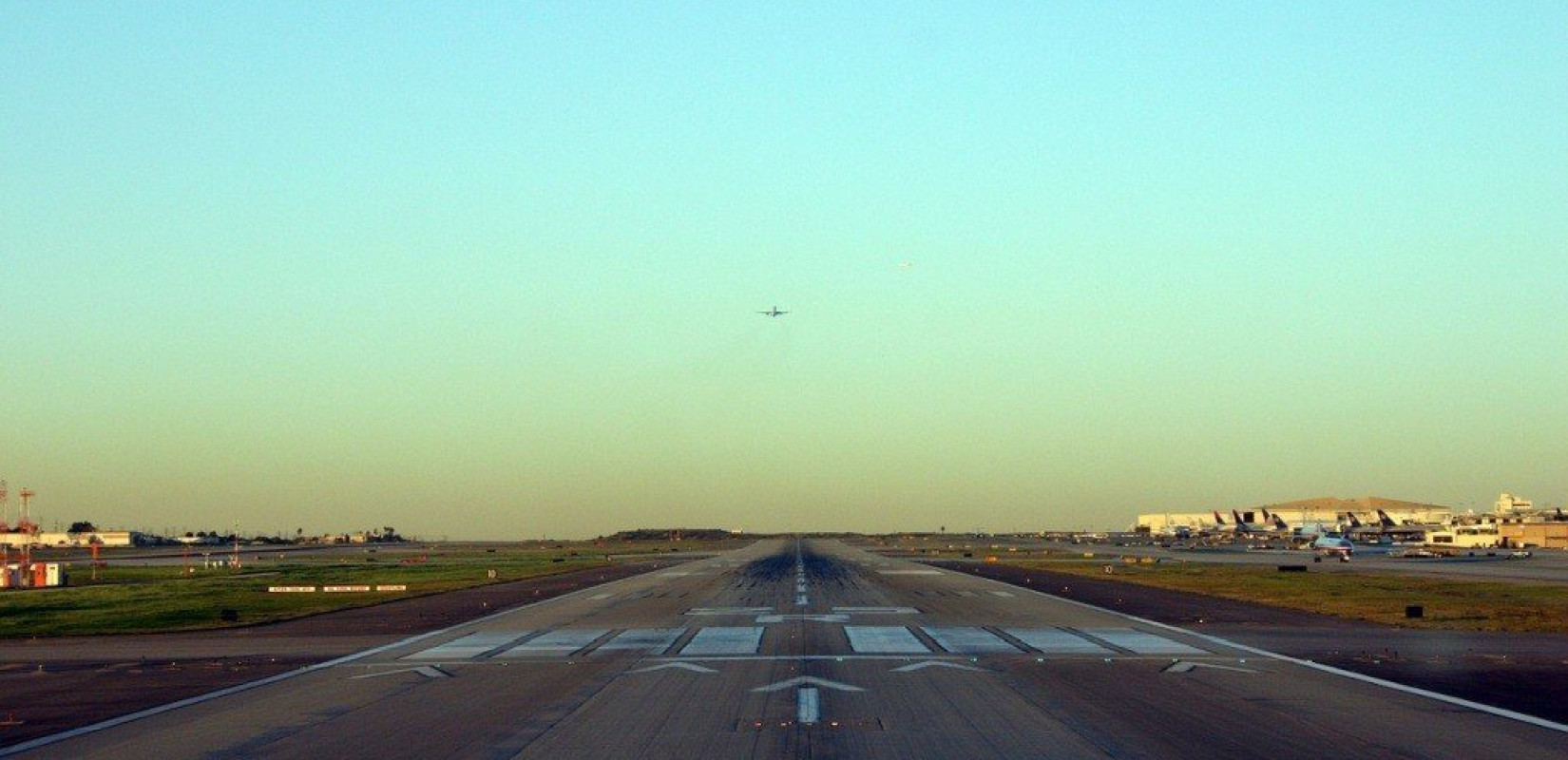 Κοζάνη: Εκπαιδευτικό αεροσκάφος ακινητοποιήθηκε στον χώρο του αεροδρομίου