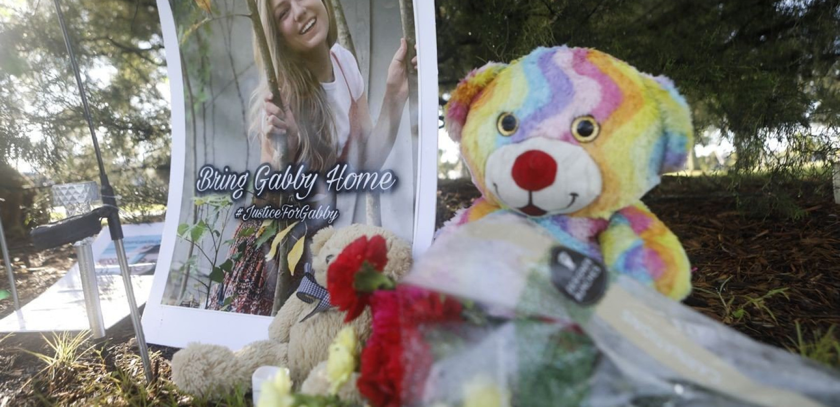 Η Γκάμπι Πετίτο και οι χιλιάδες μικροί... Νικολούληδες