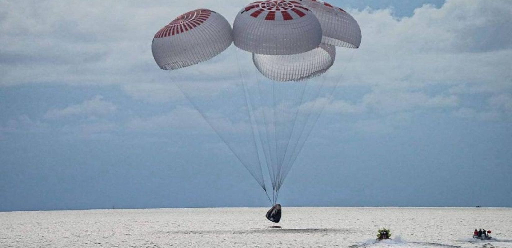 Επέστρεψαν στη Γη οι τέσσερις τουρίστες του Διαστήματος  (βίντεο)