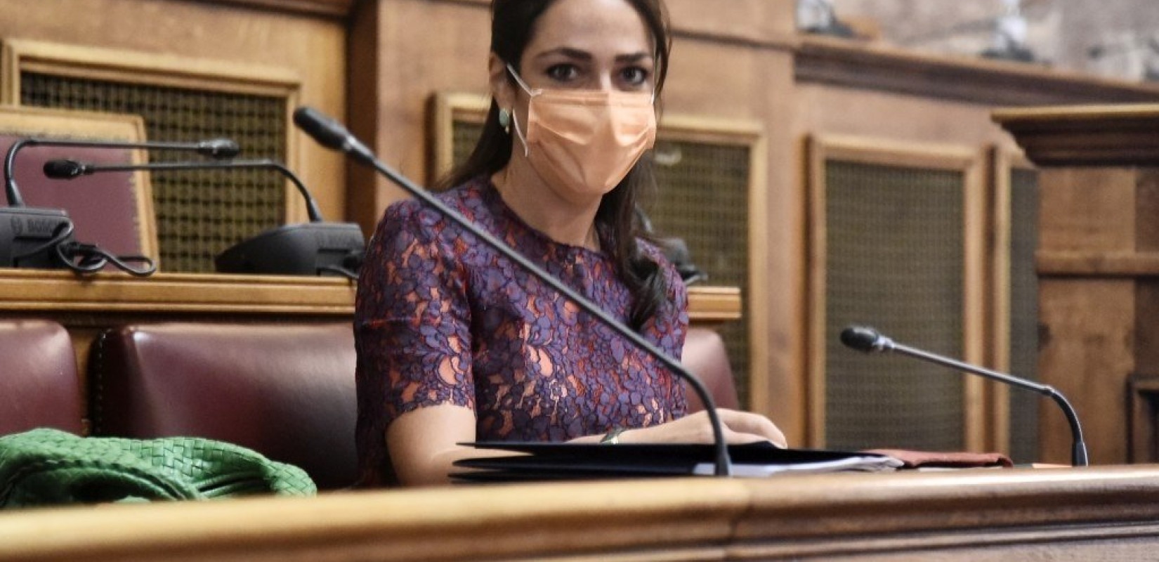 Δεκτό επί της αρχής το νομοσχέδιο για την παιδική κακοποίηση – Τροπολογία για τις "νταντάδες της γειτονιάς" 