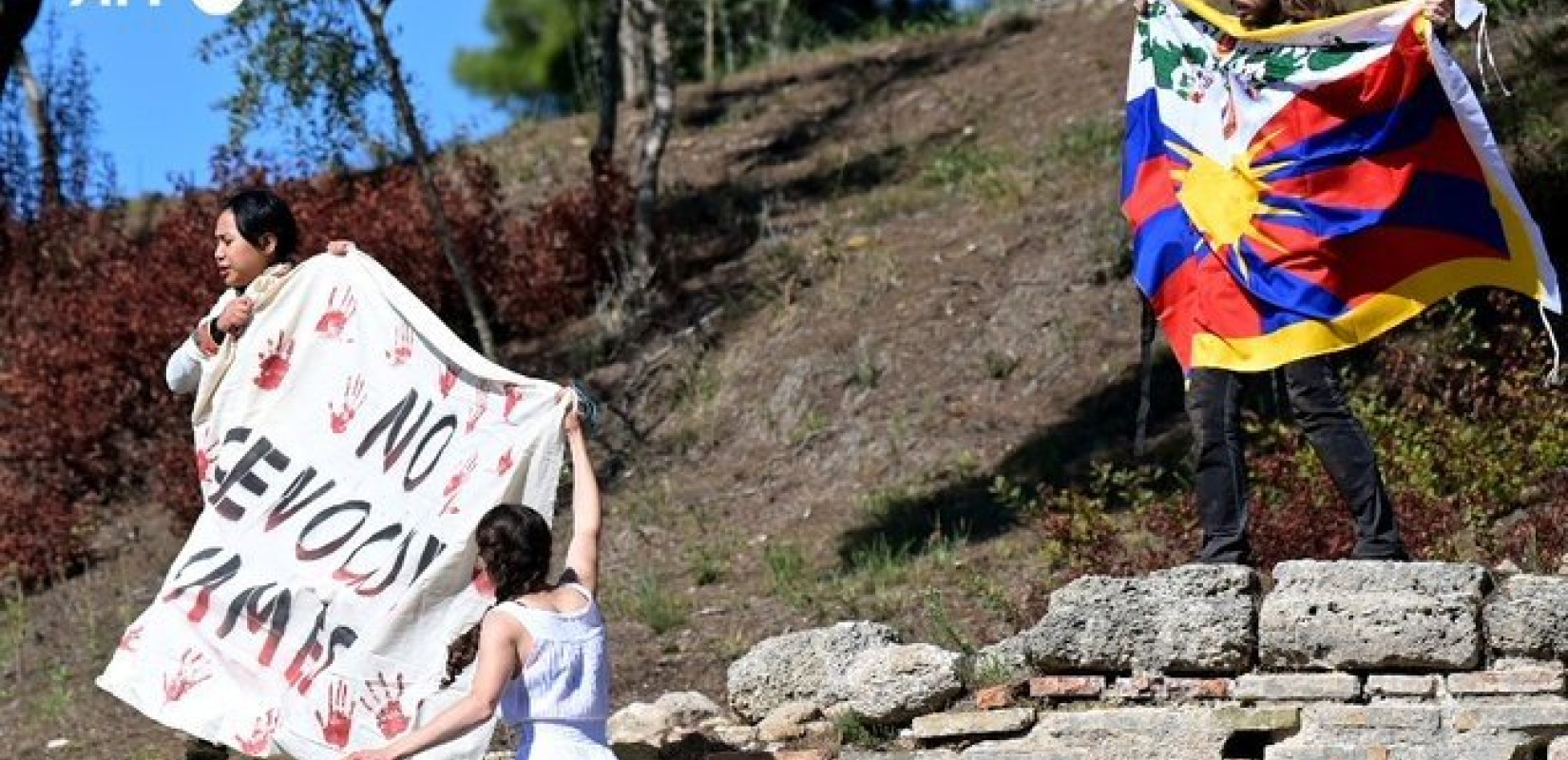 Χειμερινοί Ολυμπιακοί: Παρέμβαση Θιβετιανών ακτιβιστών κατά την τελετή Αφής της Ολυμπιακής Φλόγας