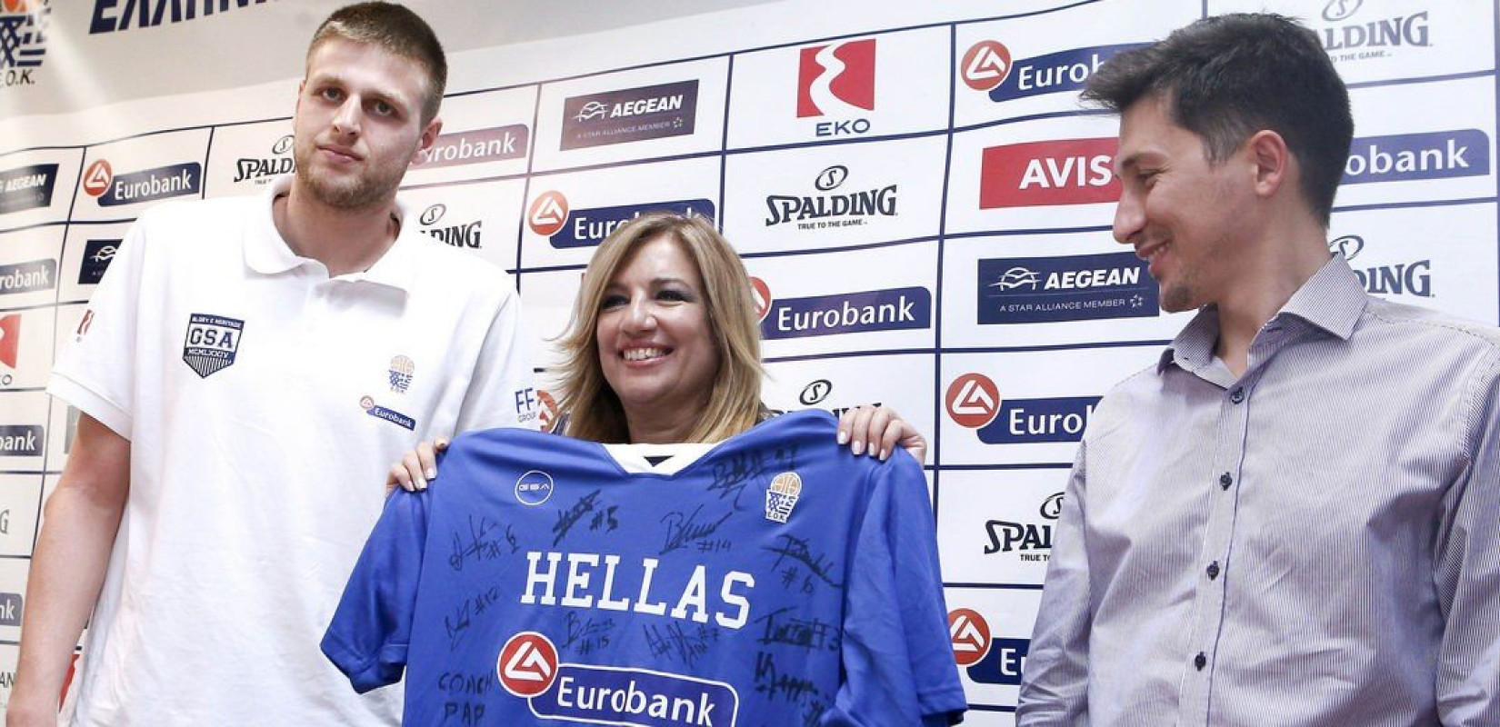 Ο κόσμος του αθλητισμού αποχαιρετά τη Φώφη Γεννηματά